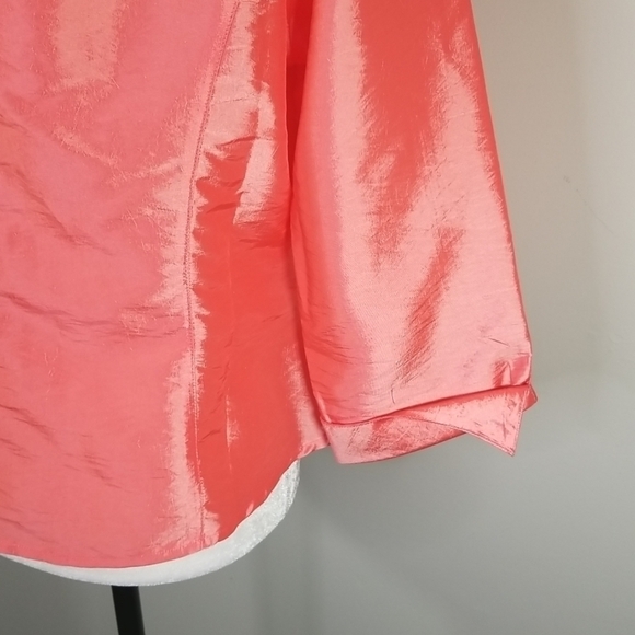 Red Coral Collection Crinkle Button Up Blouse - Picture 5 of 8